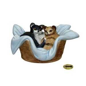 Seymour Mann Co. "Kittens In A Basket" Musical Figurine, Vintage - (1980's)